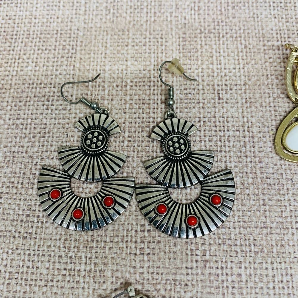 Earring Bundle - Picture 4 of 6